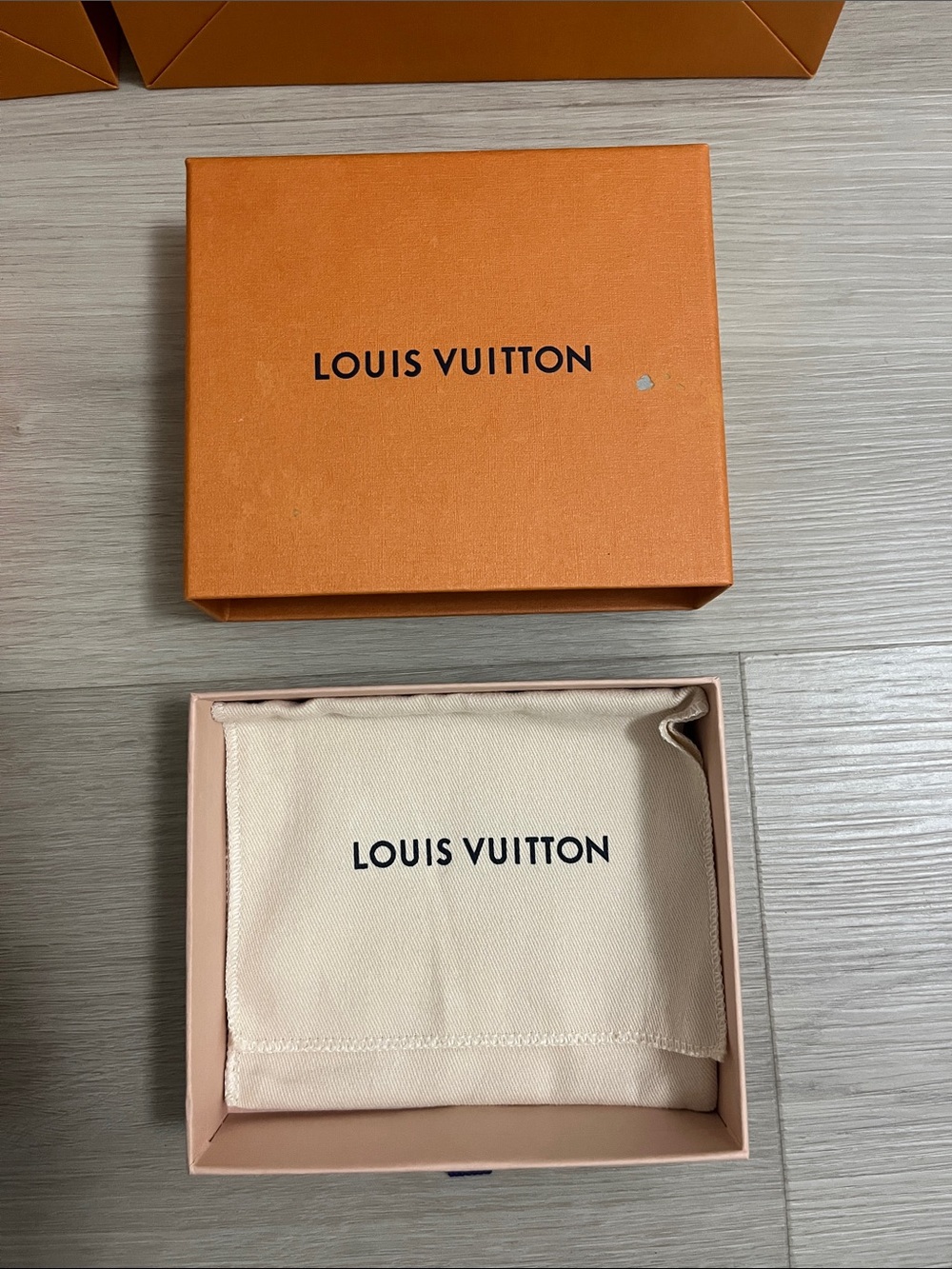 Louis Vuitton Orange and Cream Box and Dust Bag Set - Picture 3 of 3